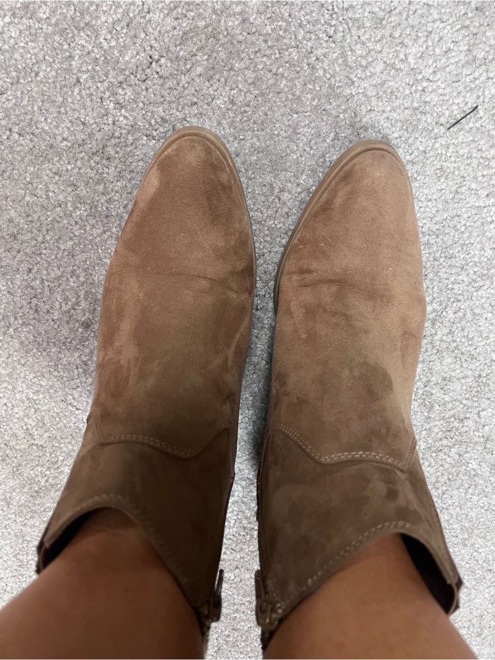 Old Navy Ankle Boots in Tan Suede 9